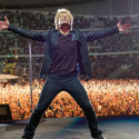 BON JOVI- Sambora’s a Wedding Singer Too