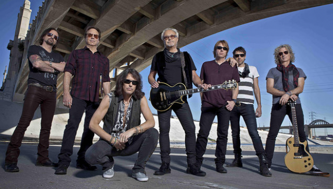 Foreigner hits Chicago; talks with Lyndsey Marie